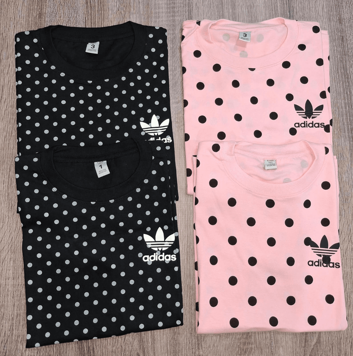 Remera lunares algodón